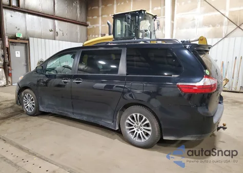 2018 Toyota Sienna Xle z USA, uszkodzony, nr VIN 5TDYZ3DC0JS917761